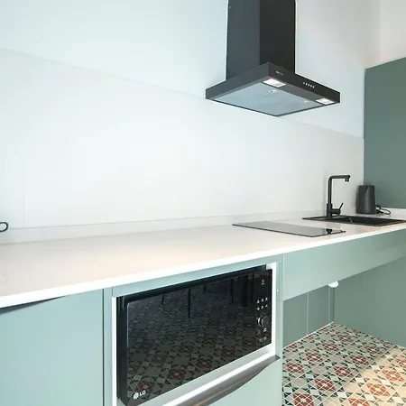 Comfortable In L Apartment *