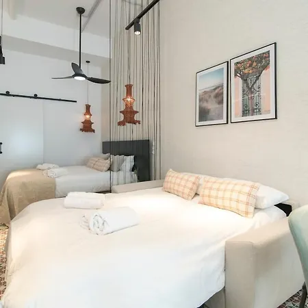 Comfortable In L Apartment